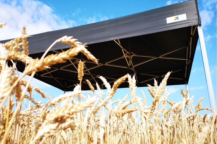 Vând cort publicitar 2x2 m