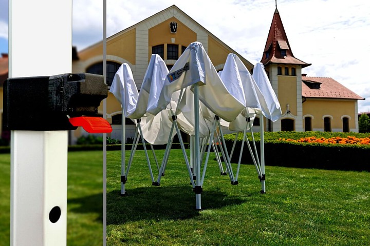 Cort publicitar pentru petreceri 2x3