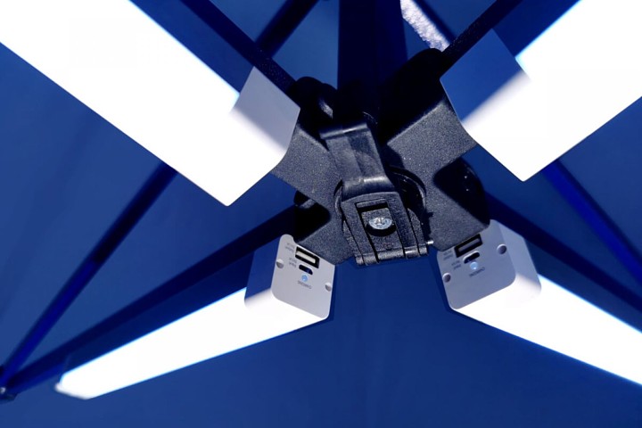 lumini led la standul de vânzare